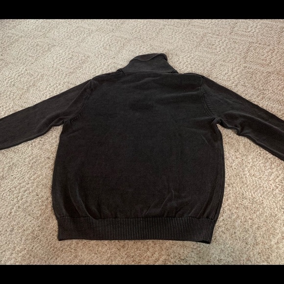 Men’s size large black sweater - Picture 2 of 3